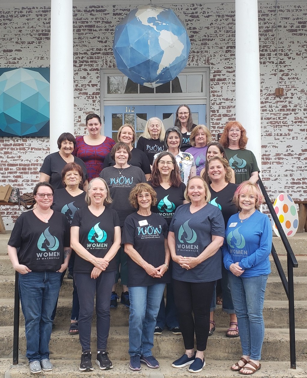 Group of Women of Waynesville members in front of Folkmoot